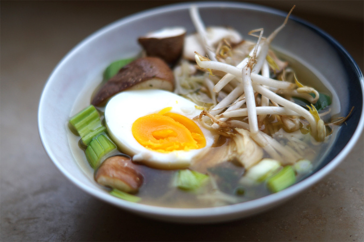 Rezeptbild für Ramen-Variation mit Huhn