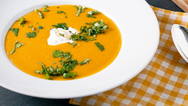 Rezeptbild für Möhrensuppe mit  roten Linsen