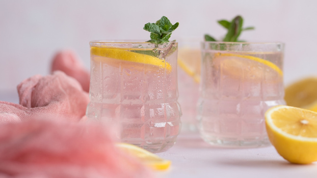 Rezeptbild für Rosenblütenlimonade