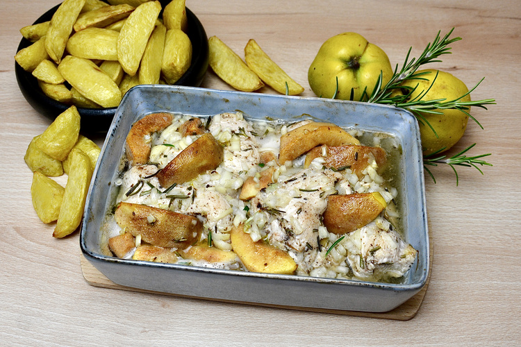 Rezeptbild für Gebackenes Hähnchen mit Quitten