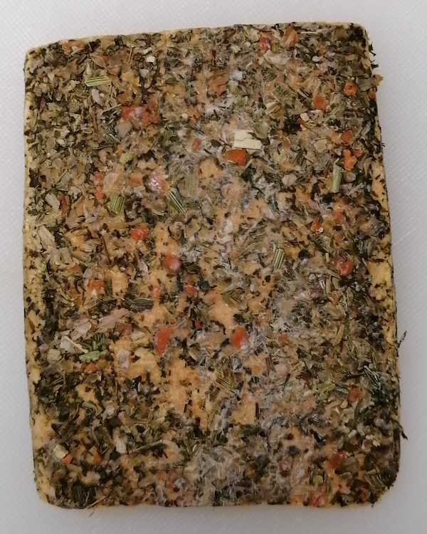 Milchschimmel auf Käserinde