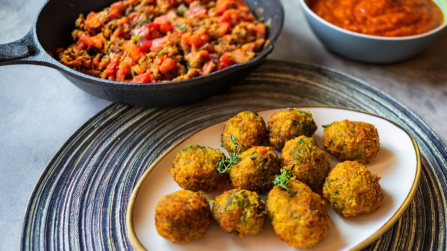 Rezeptbild für Topinambur-Kroketten mit Bolognese-Soße