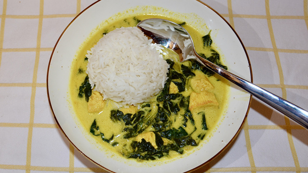 Rezeptbild für Schwarzkohl-Hähnchen-Curry