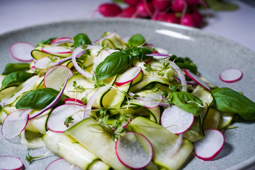 Rezeptbild für Sommerlicher Zucchini-Salat